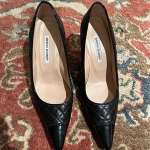 Manolo Blahnik Black Pumps, size 42 (fits like 11)